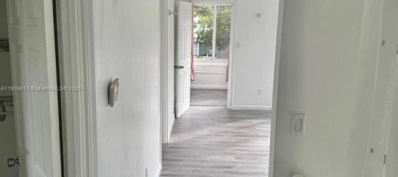 183.57m² Land for sale in Miami, Miami-Dade, Florida, USA № 614186 10