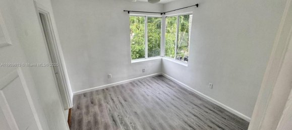 183.57m² Land for sale in Miami, Miami-Dade, Florida, USA № 614186 8