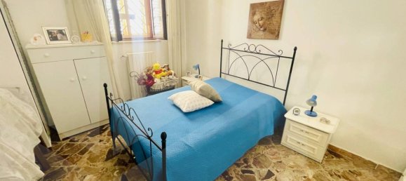 5 rooms House in Valenzano, Italy No. 26630 4