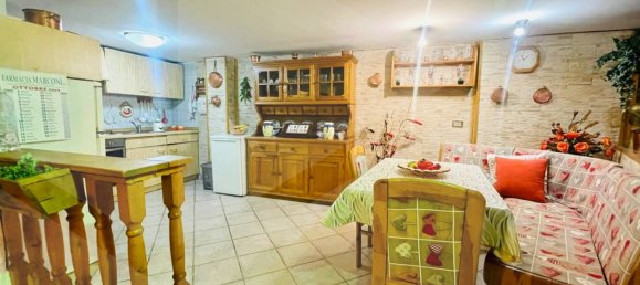 5 rooms House in Valenzano, Italy No. 26630 18