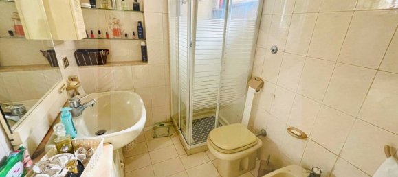 5 rooms House in Valenzano, Italy No. 26630 9