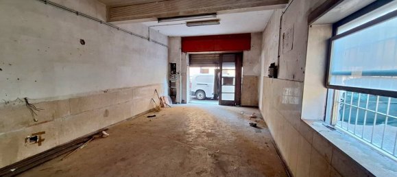 2-Zimmer Gewerbliche Immobilie in Rome, Italy, Nr. 355035 3