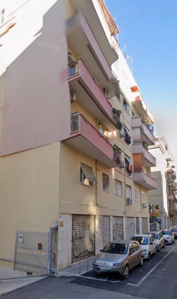 2-Zimmer Gewerbliche Immobilie in Rome, Italy, Nr. 355035