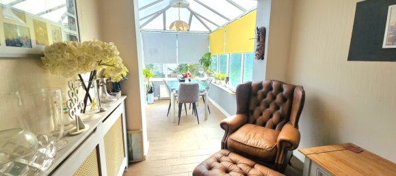 4 bedrooms House in Sheffield, United Kingdom No. 2157 10