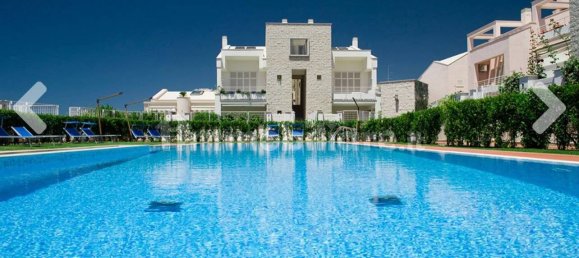 Apartamento de 2 dormitorios en Fiumicino, Italy No. 47080 2