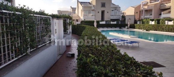 Apartamento de 2 dormitorios en Fiumicino, Italy No. 47080 3