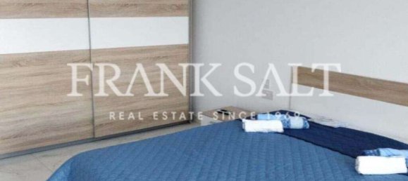 3 bedrooms Penthouse in Gzira, Malta No. 7033 17