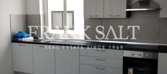 3 bedrooms Penthouse in Gzira, Malta No. 7033 14