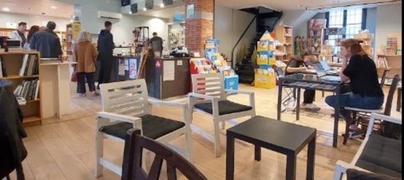 300m² Commercial property in Lucca, Italy No. 309422 4