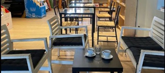 300m² Commercial property in Lucca, Italy No. 309422 7