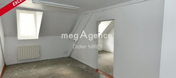 Casa de 3 dormitorios en Aube, France No. 66276 4