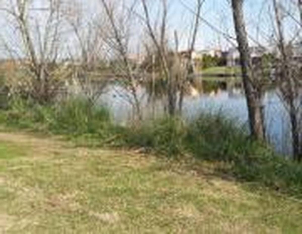  Land in Tigre, Argentina No. 113210