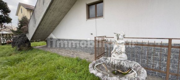 6 bedrooms Villa in Rodano, Italy No. 209328 12