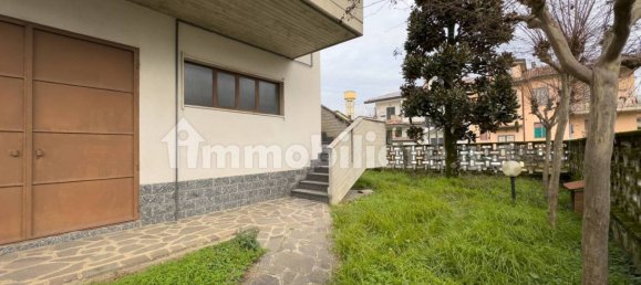 6 bedrooms Villa in Rodano, Italy No. 209328 10