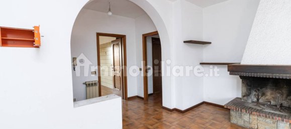 6 bedrooms Villa in Rodano, Italy No. 209328 17