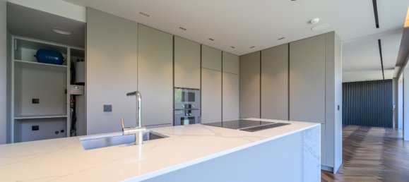 4 bedrooms Duplex in Porto, Portugal No. 121160 6