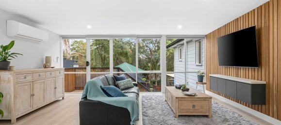 6 bedrooms House in Eltham, Australia No. 245 8