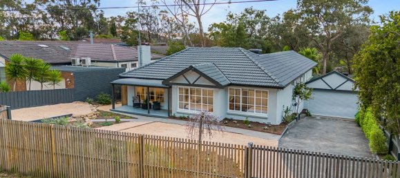 6 bedrooms House in Eltham, Australia No. 245 30