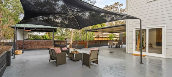 6 bedrooms House in Eltham, Australia No. 245 26