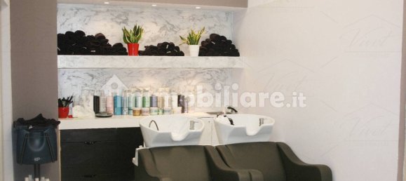 2 rooms Commercial property in Monza, Italy No. 105050 12