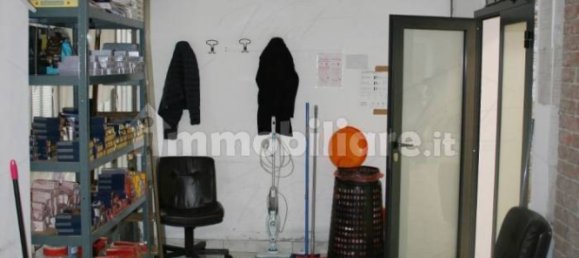 2 rooms Commercial property in Monza, Italy No. 105050 7