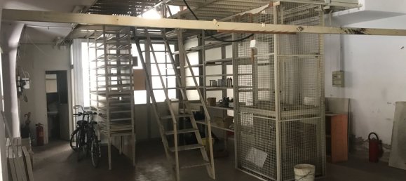 Lagerhaus in Figline e Incisa Valdarno, Italy 160m², Nr. 256258 2