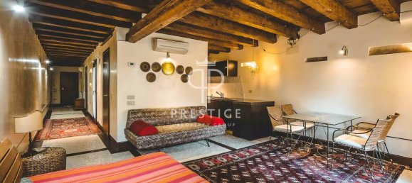 2 Schlafzimmer Wohnung in Venice, Italy, Nr. 271956 3