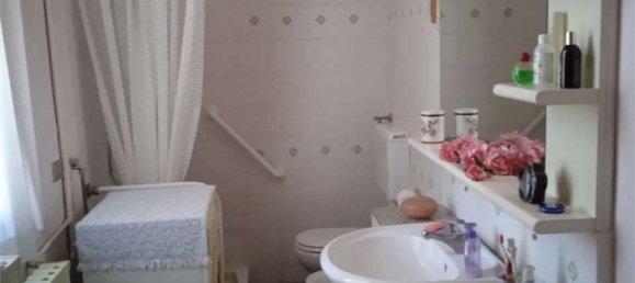 10 rooms House in Casteggio, Italy No. 112305 12