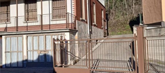 10 rooms House in Casteggio, Italy No. 112305 3