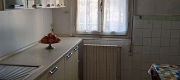 10 rooms House in Casteggio, Italy No. 112305 8