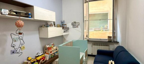 2 Schlafzimmer Wohnung in Genoa, Italy, Nr. 353037 11