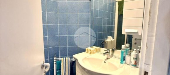 2 Schlafzimmer Wohnung in Genoa, Italy, Nr. 353037 36