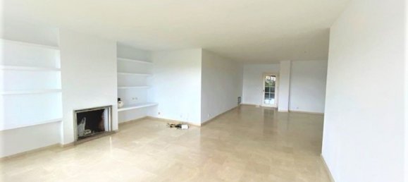 3 bedrooms Apartment in Marbella, Spain No. 149078 4