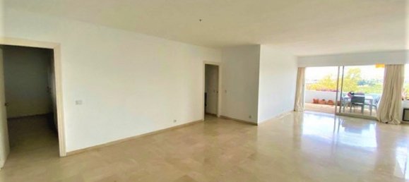 3 bedrooms Apartment in Marbella, Spain No. 149078 6