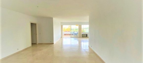 3 bedrooms Apartment in Marbella, Spain No. 149078 7