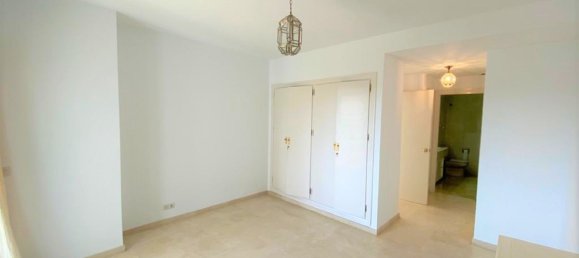 3 bedrooms Apartment in Marbella, Spain No. 149078 10
