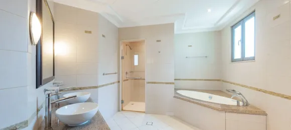 4 dormitorios villa en venta en Palm Jumeirah, Dubai, UAE № 108297 10