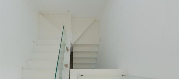 3 bedrooms Villa in Cascais, Portugal No. 115935 18