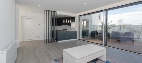 3 bedrooms Villa in Cascais, Portugal No. 115935 11