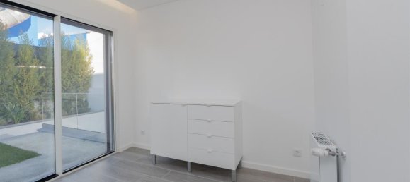 3 bedrooms Villa in Cascais, Portugal No. 115935 14