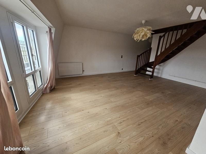 Dúplex de 2 dormitorios en Lille, France No. 325507