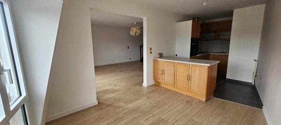 Dúplex de 2 dormitorios en Lille, France No. 325507 3