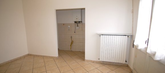 3 rooms Apartment in Ferrara, Italy No. 29897 12