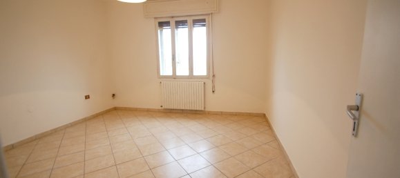 3 rooms Apartment in Ferrara, Italy No. 29897 14