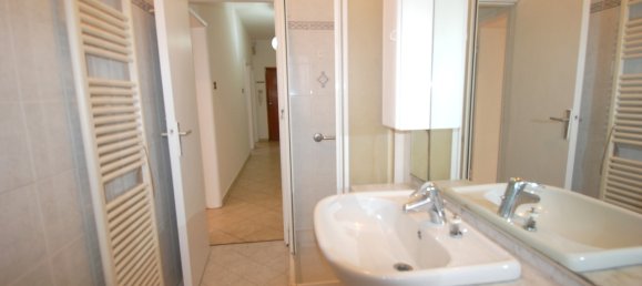 3 rooms Apartment in Ferrara, Italy No. 29897 13