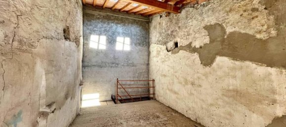 Casa de 4 habitaciónes en Varzi, Italy No. 91065 13