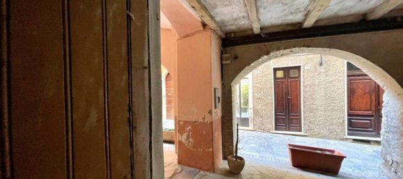 Casa de 4 habitaciónes en Varzi, Italy No. 91065 3