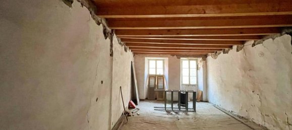 Casa de 4 habitaciónes en Varzi, Italy No. 91065 10