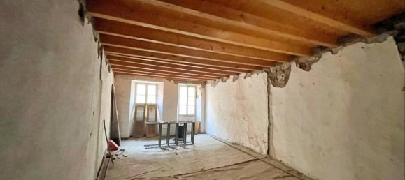 Casa de 4 habitaciónes en Varzi, Italy No. 91065 8