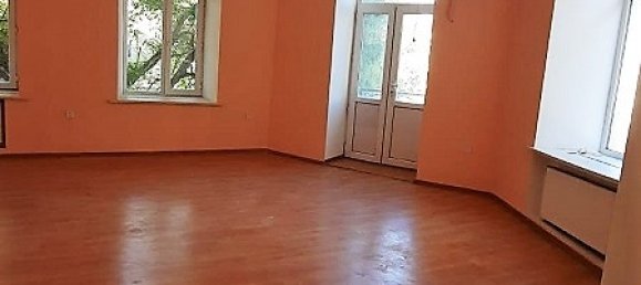 Oficina de 9 habitaciónes en Baku, Azerbaijan No. 1011 3